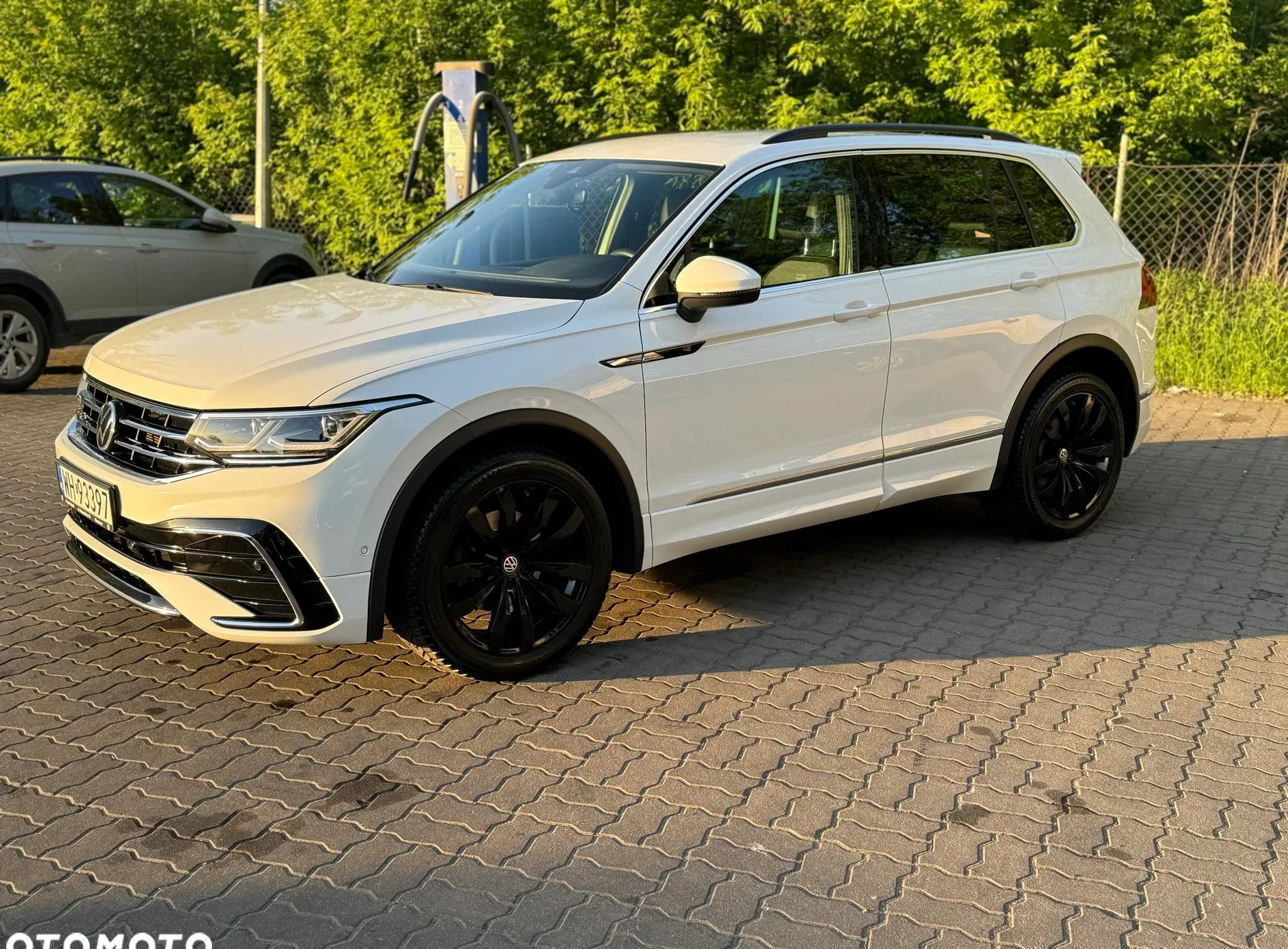 Volkswagen Tiguan cena 139000 przebieg: 70500, rok produkcji 2020 z Warszawa małe 172